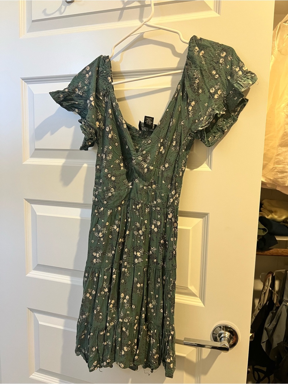 Green Floral Short-Sleeve Women’s Dress